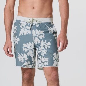 Vuori Cruise Board-shorts Size 30